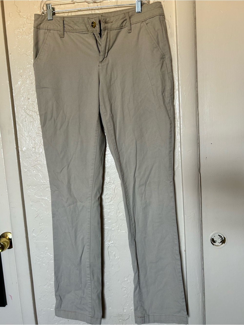 Arizona Jean Company Straight Leg Pants in Light Gray